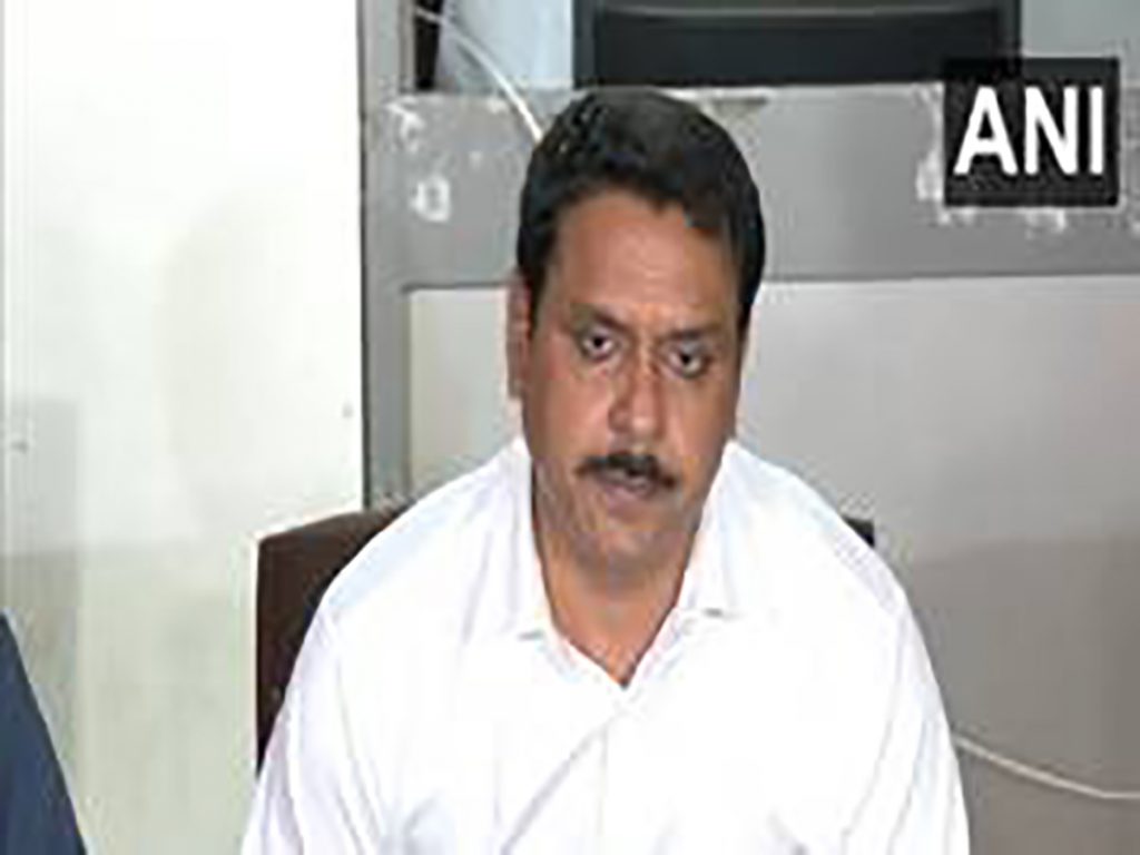 Gujarat govt begins handing over bodies to victims families