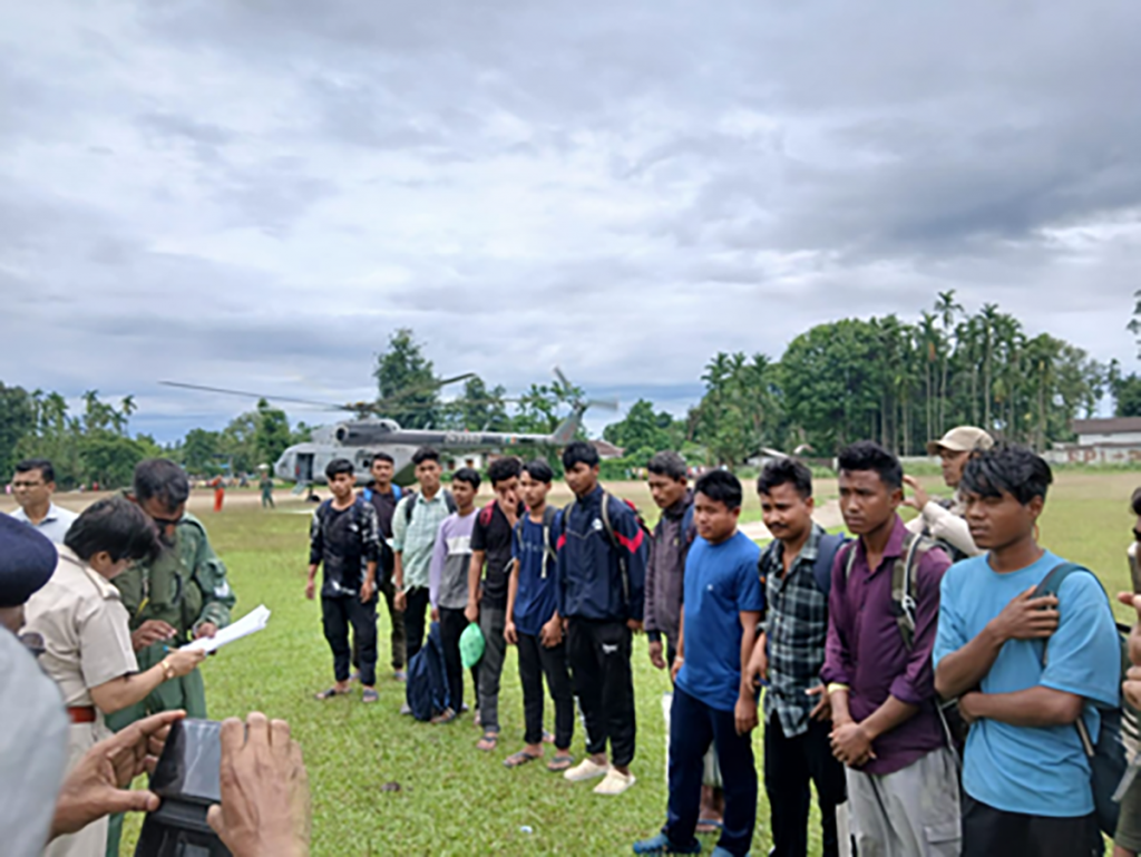 IAF rescues 14 stranded in Swollen Bomjir river on Assam-Arunachal border