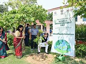 ‘Ek Ped Maa Ke Naam’: PM Modi, JP Nadda lead Tree plantation campaign