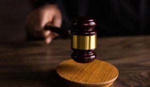 Delhi HC quashes FIR against air traveller accused of staring at woman in flight
