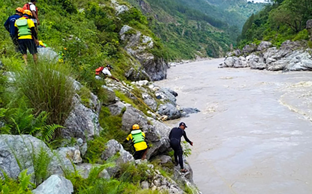 Udaipur Lawyer dead, Four others missing in Uttarakhand Bus mishap
