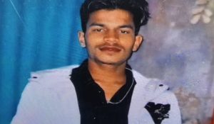 Young man died after being hit by a train in Dadri, track affected for 35 minutes