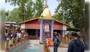 Unfazed by terror threat, devotees flock to Mata Kheer Bhawani Mela in Kashmir