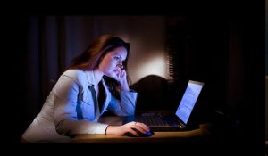 Night shifts may heighten risk of asthma in women