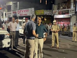 Jewellery shop owner shot dead during robbery attempt in Surat; one of four accused arrested
