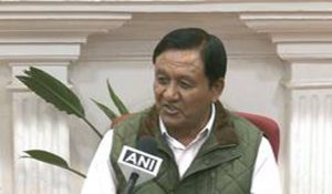 Himachal Pradesh: Apple growers agitated over cutting down orchards mid-season, minister cites limitations of law