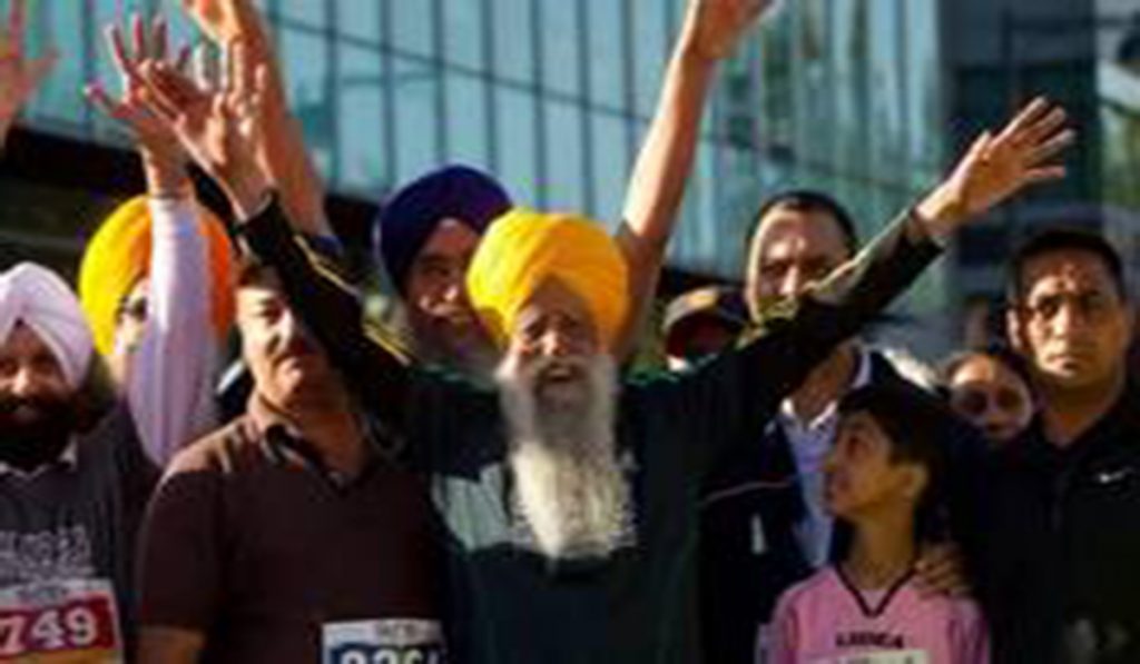 Fauja Singh hit by vehicle
