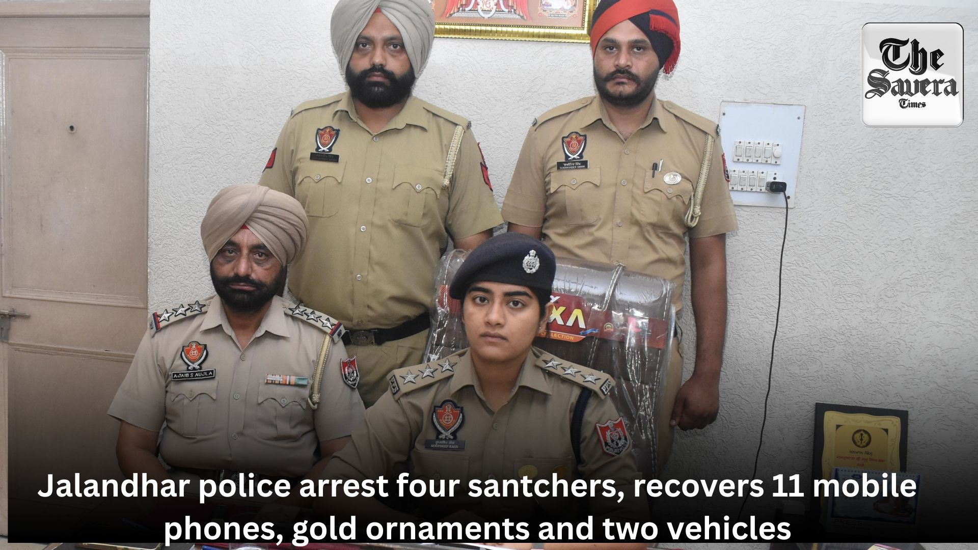 Jalandhar police arrest four santchers, recovers 11 mobile phones, gold ornaments and two vehicles