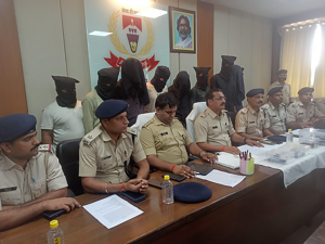 Jharkhand police arrested nine criminals in connection of firing at jewellers, making threats