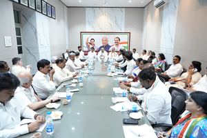 Kharge reviews implementation of welfare schemes in Telangana