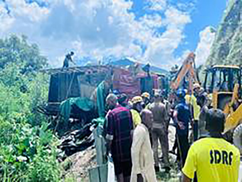 Two Kanwariyas dead, 13 injured after truck overturns in Uttarakhand’s Tehri Garhwal