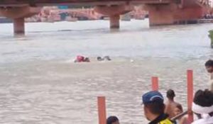 Uttarakhand SDRF rescues Six Kanwariyas from drowning amid rising Ganga waters