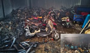 Fire broke out in two warehouses in Gurugram: 30 scooties and 4 autos charred, short circuit suspected