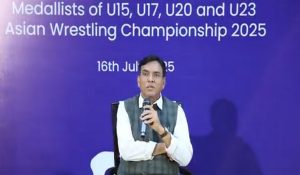 Mansukh Mandaviya felicitates medal winners of Asian Wrestling Championship 2025