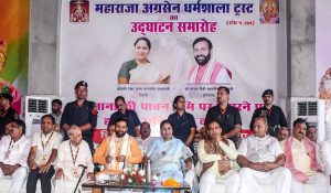 Delhi CM reaches Julana: Celebrated birthday by cutting cake on stage