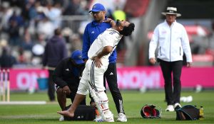 Pant ruled out of fourth Test with fractured toe, Ishan likely to be added for fifth game: Reports