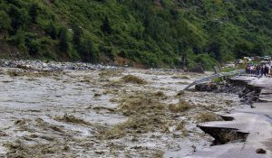 Heavy Rain Batters Himachal Pradesh: 839 Roads Blocked, Orange Alert in 3 Districts