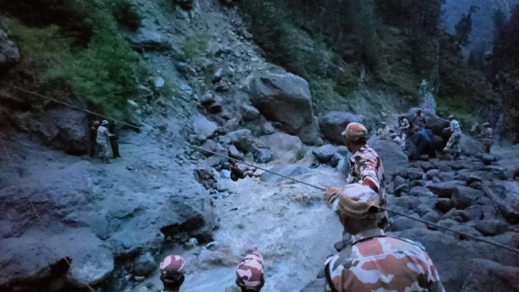 413 Pilgrims Evacuated by Zipline After Cloudbursts Destroy Bridge in Kinnaur, Himachal