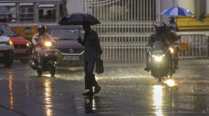 Heavy rain with thundershowers to continue in South Bengal