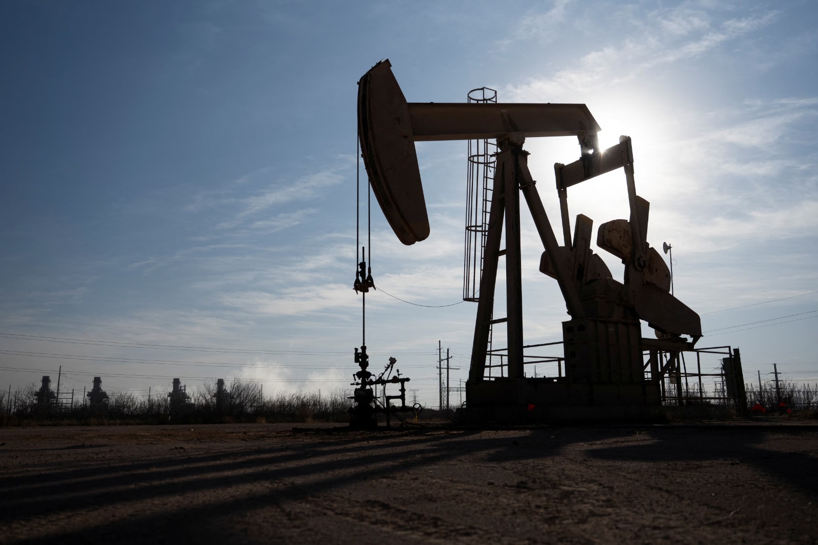 Oil prices rise after Ukraine attacks hit Russian energy sites