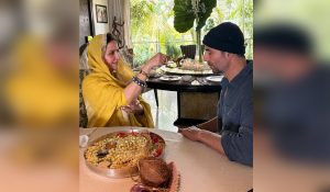 Raksha Bandhan: Akshay Kumar celebrates festival with sister Alka