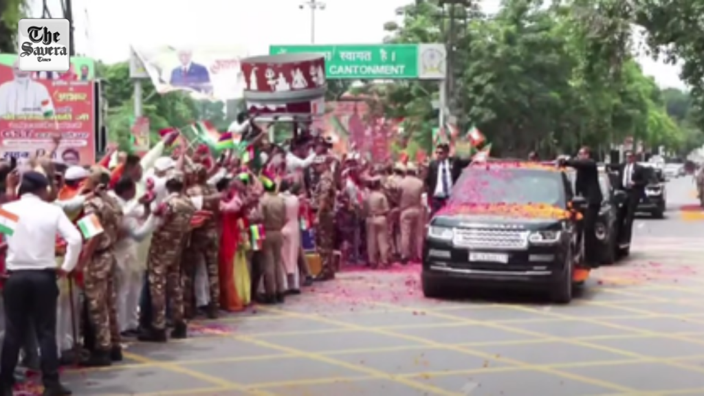 Varanasi gives rousing welcome to PM Modi