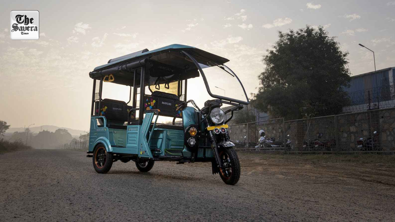 Raipur Traffic Police Launch Innovative E-Rickshaw Initiative to Enhance Road Safety