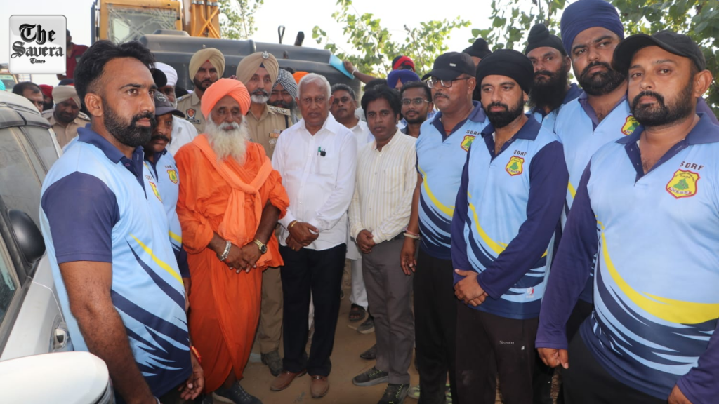 Punjab Water Resources Minister reviews strengthening of dhussi bundh at Mandala Chhanna