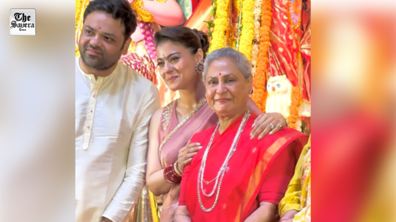 When Jaya Bachchan Smiles for the Camera