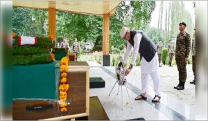 J&K CM pays tribute to two soldiers killed in Kulgam operation