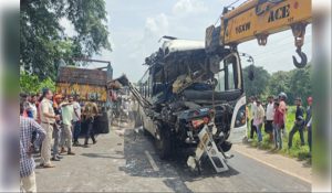 Five dead, over 40 injured in two separate road accidents in Jharkhand