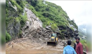 Torrential rains continue to lash Uttarakhand, schools shut in 10 districts