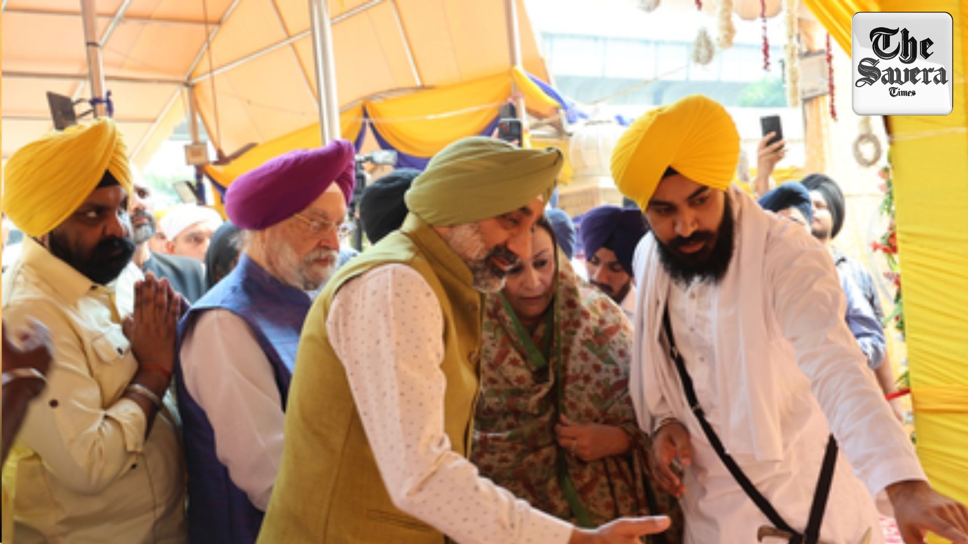 Air Chief Marshal pays respects as Guru Gobind Singh’s sacred footwear sets off on grand yatra