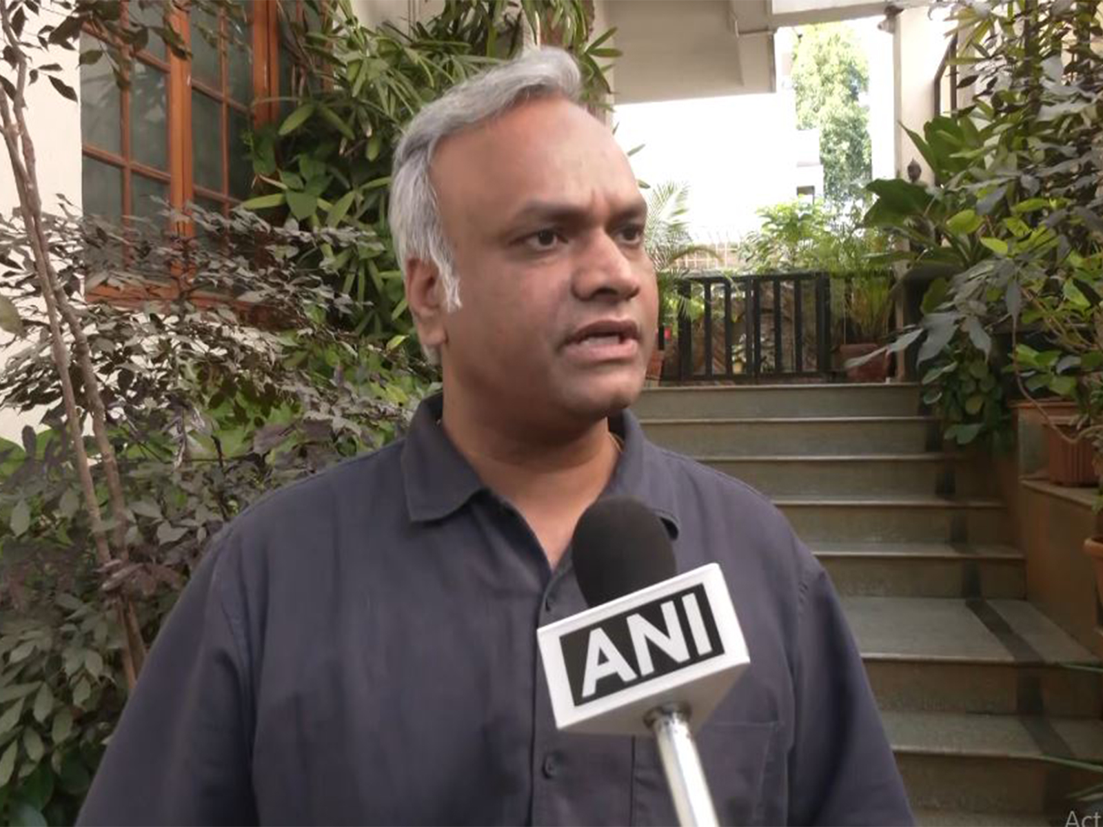 Karnataka Minister seeks bar on RSS events in Schools, Colleges, public spaces