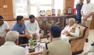 Union Minister Manohar Lal meets kin of ASI Sandeep; assures government job for wife