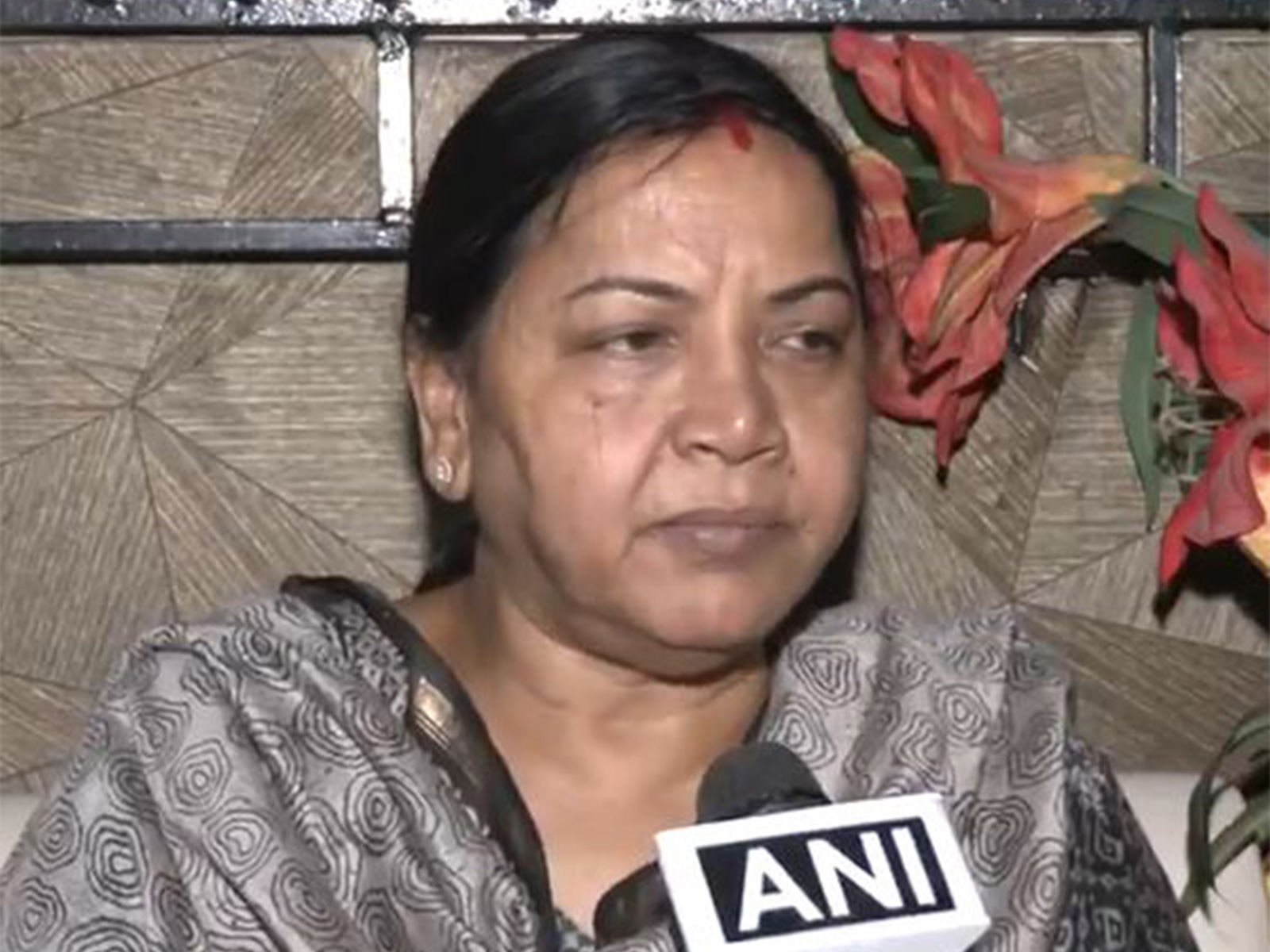 NCW member Archana Majumdar visits Durgapur, assures swift action to gangrape victim family