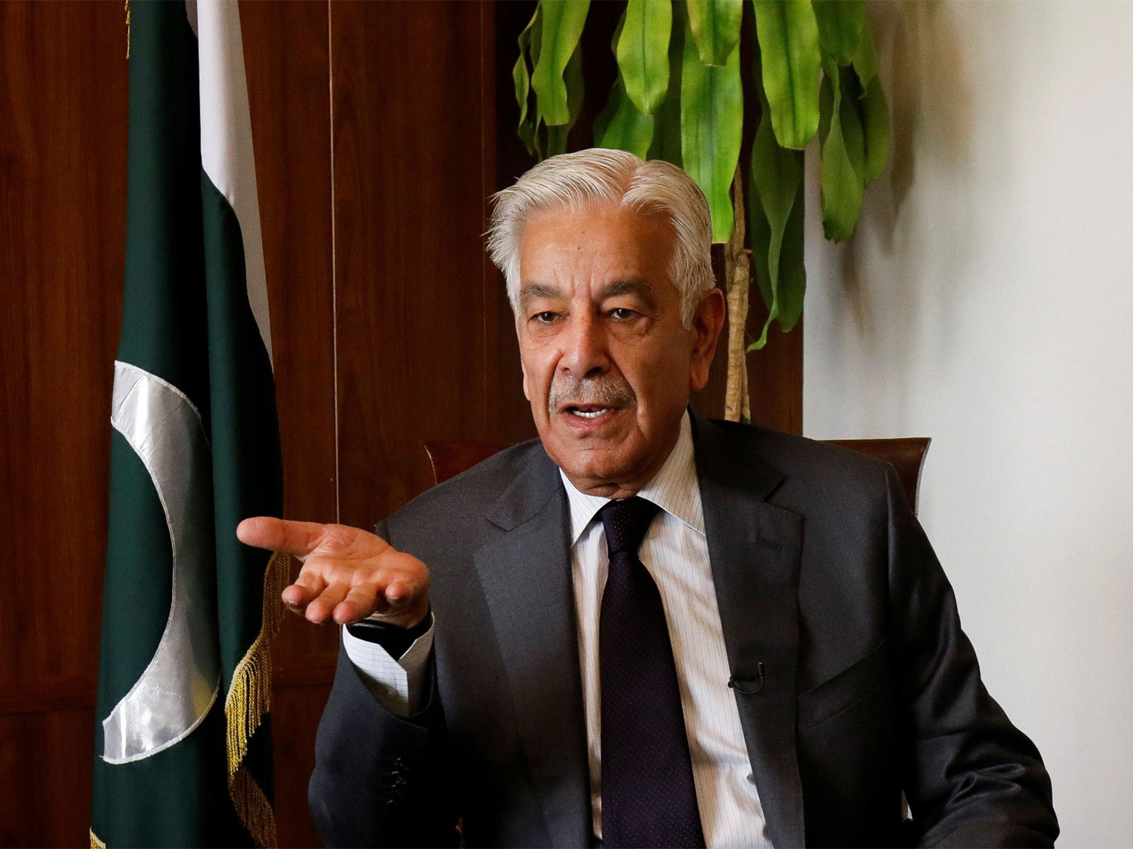 Pakistan threatens “open war” with Afghanistan if Istanbul peace talks fail