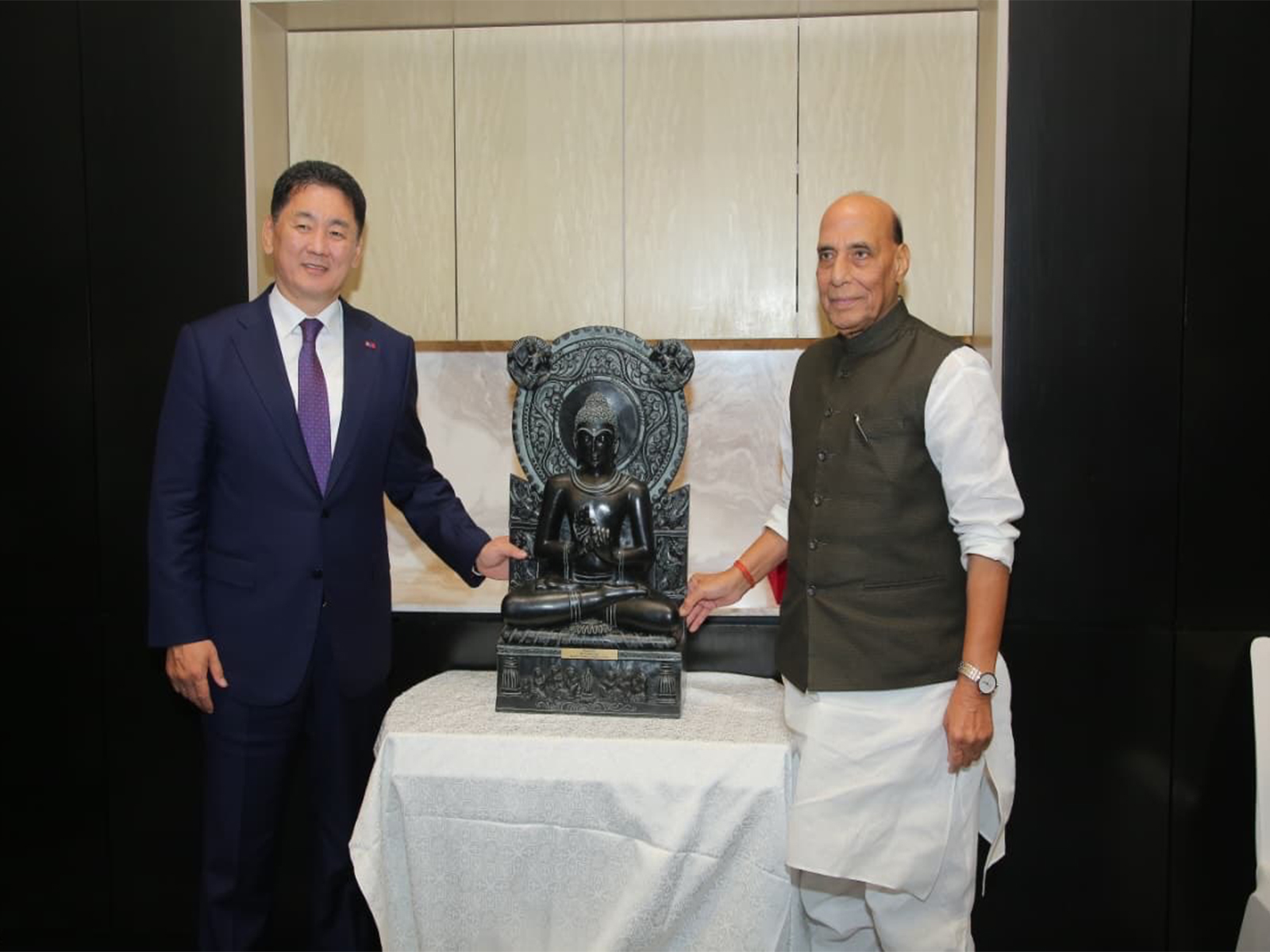 Rajnath Singh meets Mongolian President Khurelsukh Ukhnaa