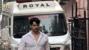 Sidharth Malhotra attends funeral of Late Veteran actor Pankaj Dheer