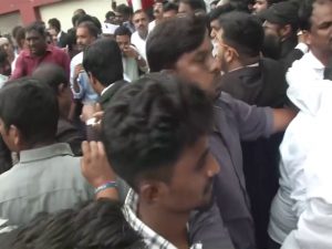 Telangana HC stays local body poll notification over 42% BC quota
