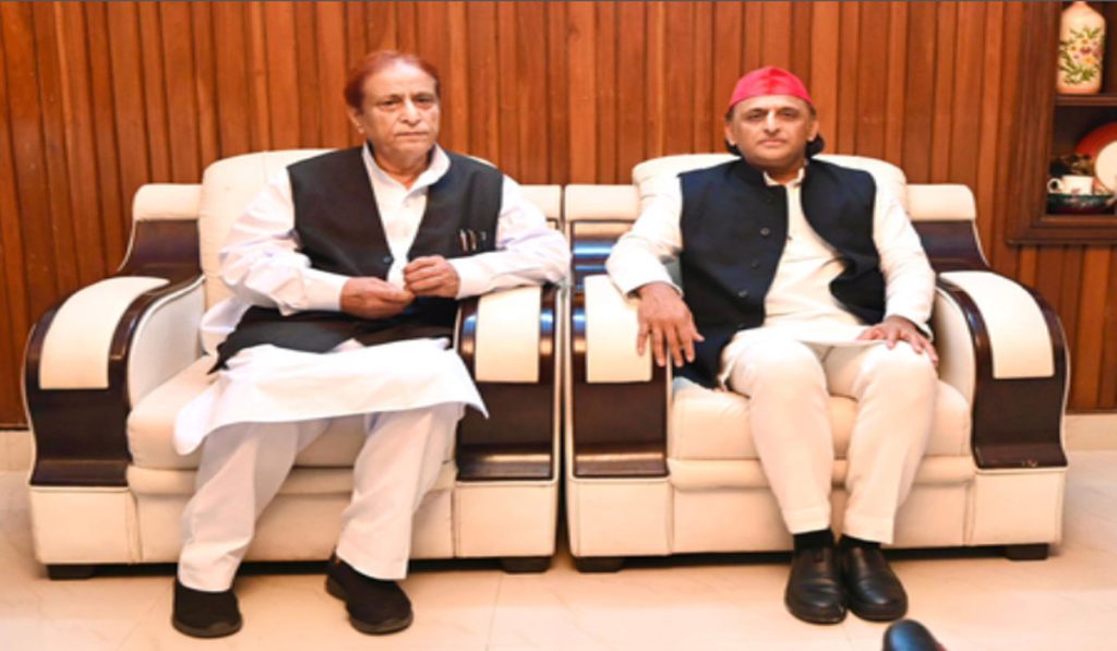 Azam Khan defends Akhilesh ties in post-jail exposeAzam Khan defends Akhilesh ties in post-jail expose