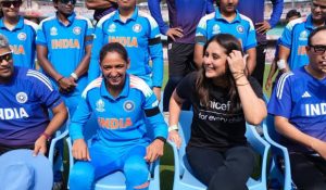 Kareena Kapoor lauds Indian Women’s Cricket Team for their passion as they enter World Cup final
