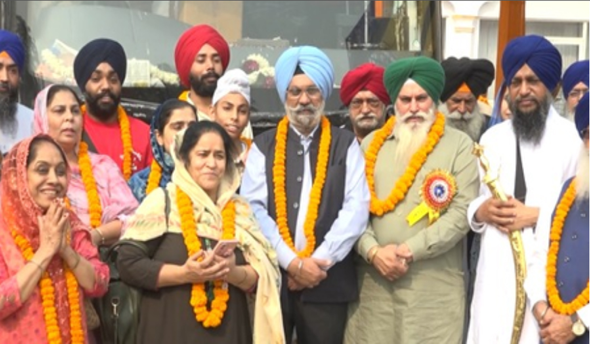 170 Sikh Devotees Leave Delhi for Nankana Sahib Ahead of Gurpurab