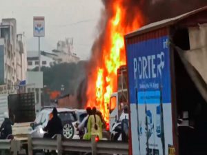 At least six killed after container truck rams into multiple vehicles on Pune-Bengaluru Highway
