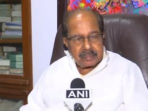 “Now castes and Swamijis have taken over,” says Congress leader Veerappa Moily on Karnataka CM crisis