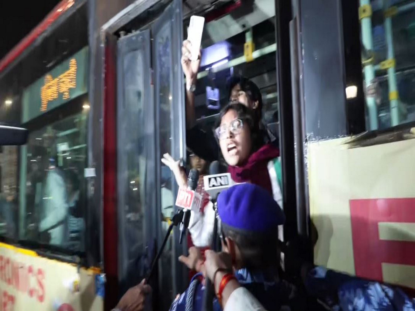 Delhi Police detain protesters demanding govt formulate policies to curb air pollution