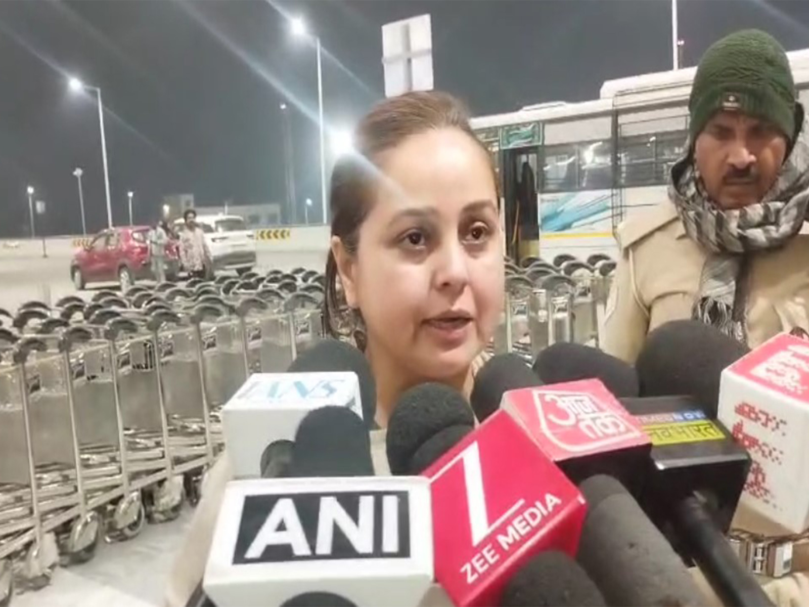 Lalu’s Daughter Rohini Breaks Ties, Blames Tejashwi Aide for Ouster