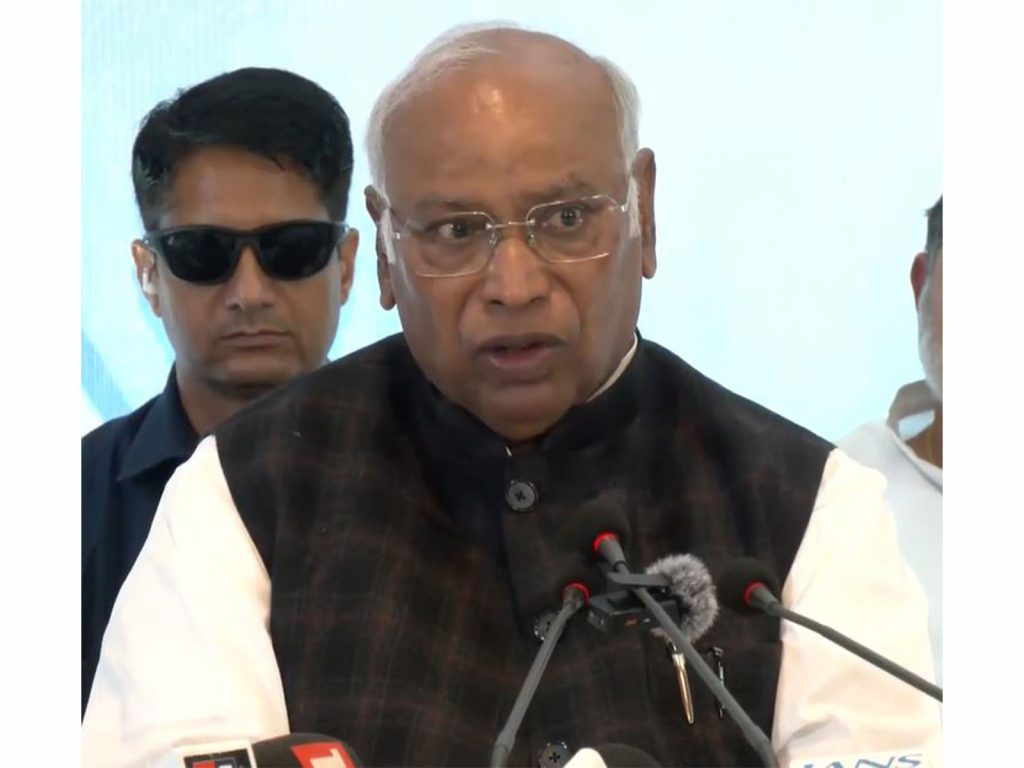 Mallikarjun Kharge accepts people's mandate in Bihar