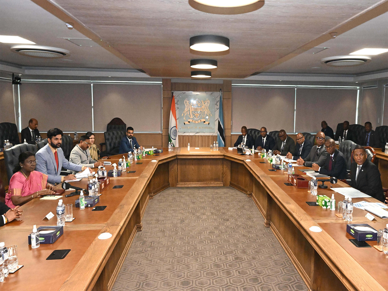 President Murmu holds historic talks with Botswana’s Duma Boko, Signs key Medicine supply pact