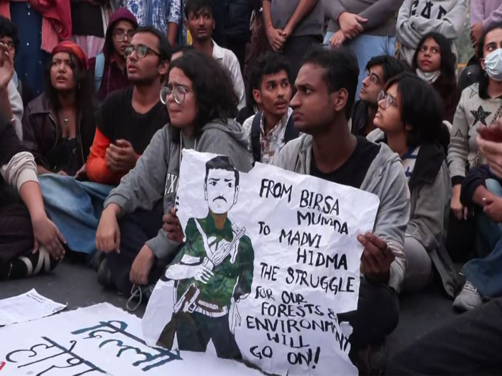 Protesters gather again at India Gate over air pollution in Delhi-NCR
